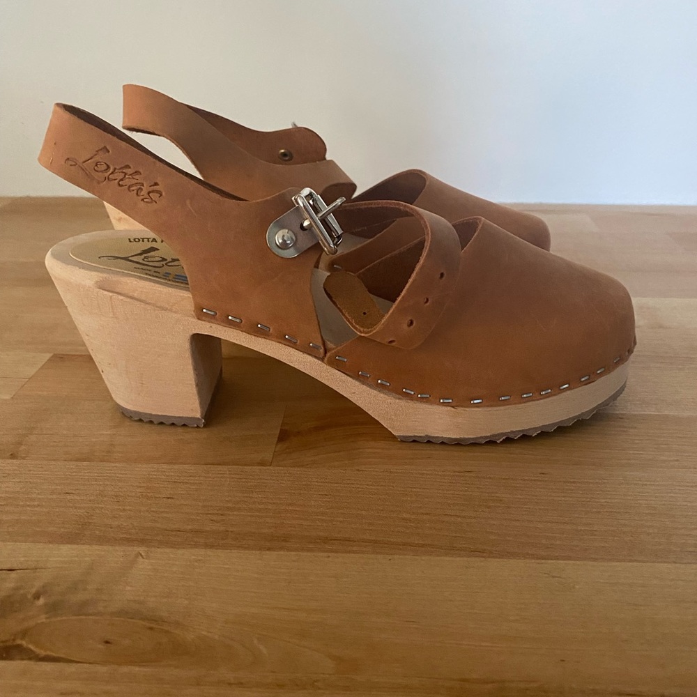 Highwood Brown Oiled Nubuck Clogs